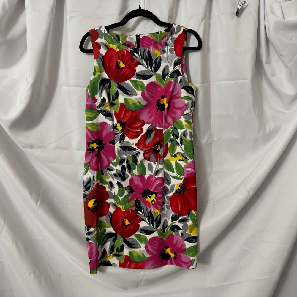Floral Elegance Sleeveless Midi Dress